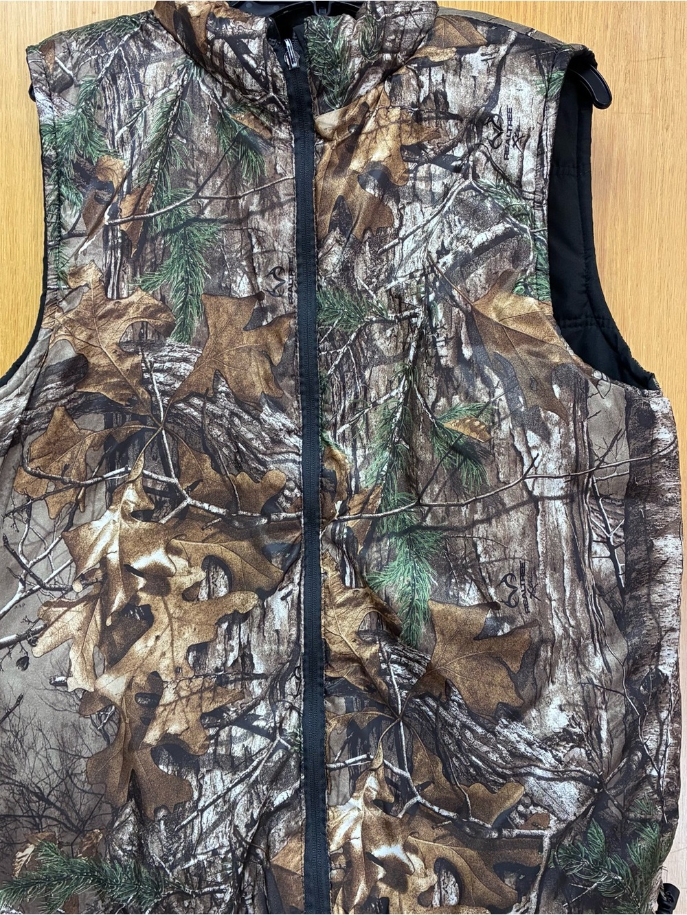 Realtree Men's Reversible Camo Quilted Vest in Brown & Green